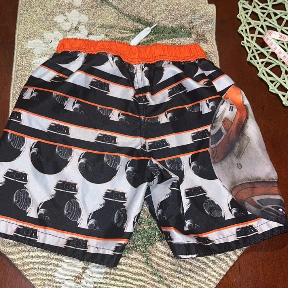 Star Wars Disney Little Boys Character Orange and Black Print Swim Shorts sz 4